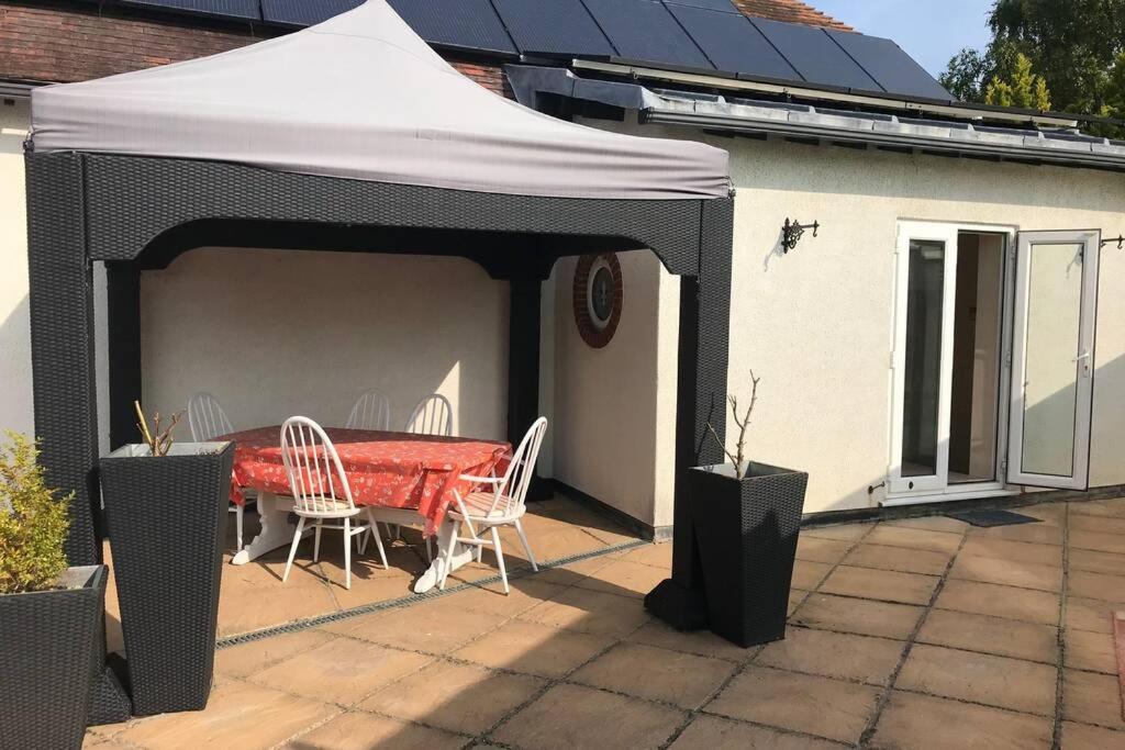 Alpaca Lodge Sittingbourne Extérieur photo