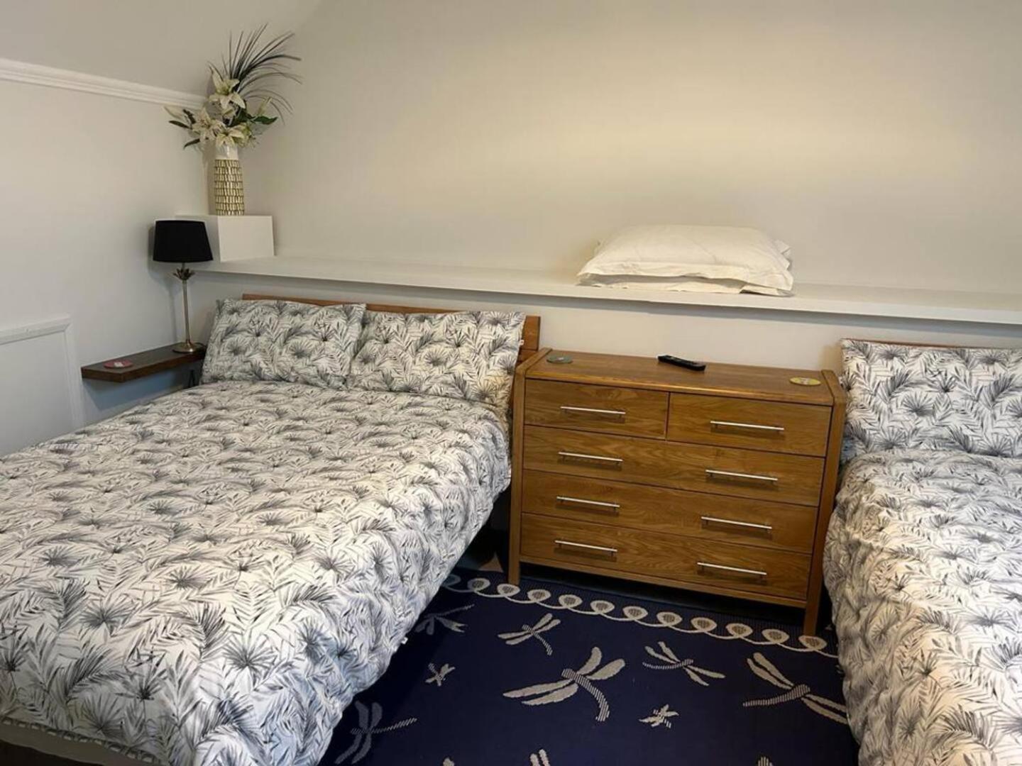 Alpaca Lodge Sittingbourne Extérieur photo