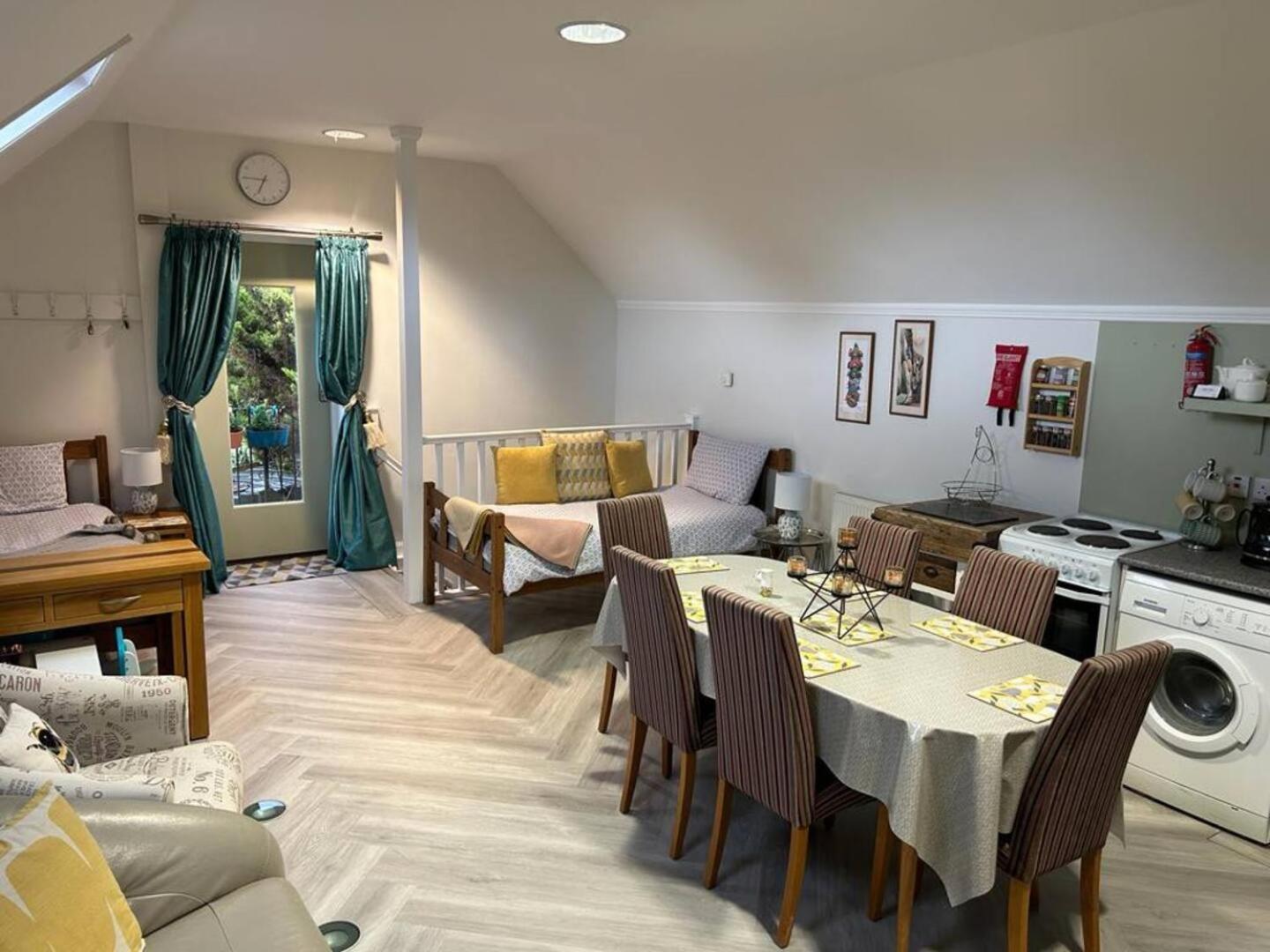 Alpaca Lodge Sittingbourne Extérieur photo