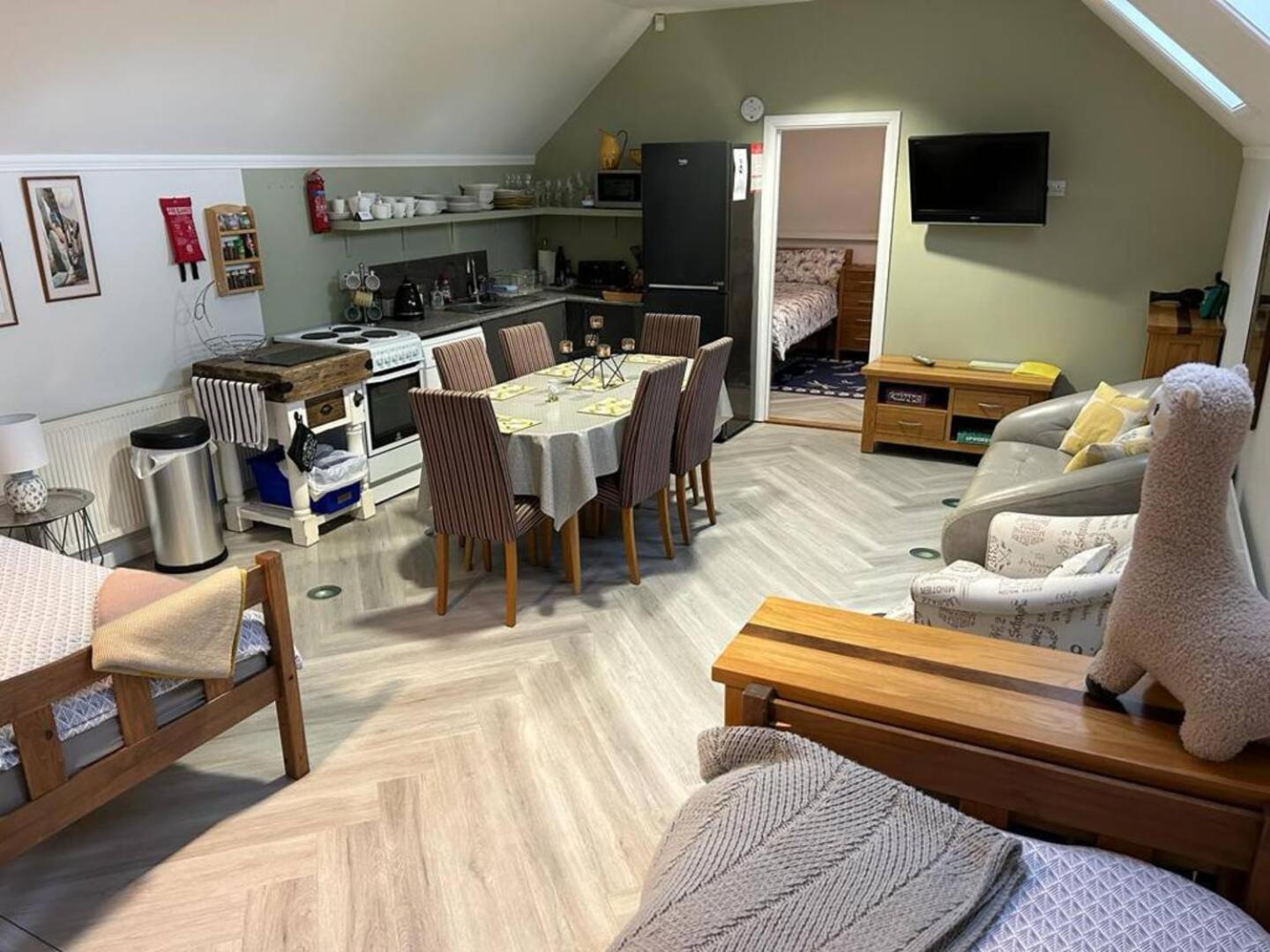 Alpaca Lodge Sittingbourne Extérieur photo